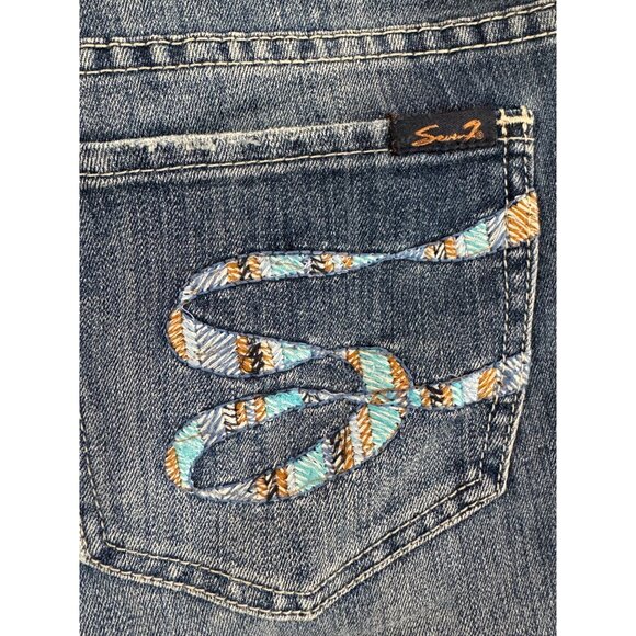 Seven7 Bermuda Denim Shorts Size 8 Women’s Mid-Rise Embroidered Back Pockets Blu - Picture 5 of 8